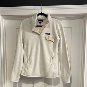 Patagonia Off-White Fleece Jacket